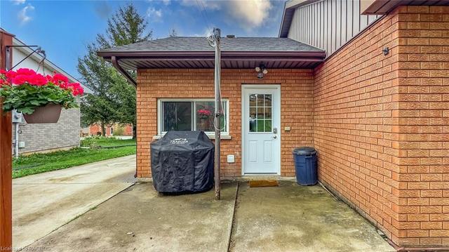 90 Brook St W, House detached with 2 bedrooms, 2 bathrooms and 7 parking in Tara ON | Image 21