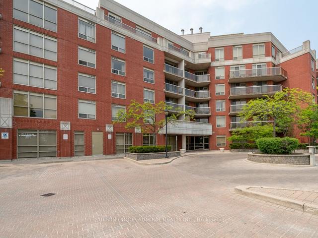 PH1 - 800 Sheppard Ave W, Condo with 2 bedrooms, 3 bathrooms and 2 parking in North York ON | Image 18