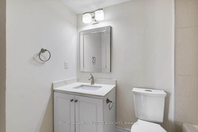 803 - 3590 Kaneff Cres, Condo with 2 bedrooms, 2 bathrooms and 1 parking in Mississauga ON | Image 7