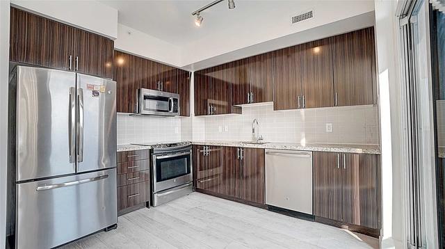 PH202 - 7167 Yonge St, Condo with 3 bedrooms, 3 bathrooms and 2 parking in Thornhill ON | Image 2