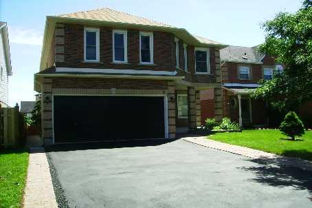 9 Ian Fleming Cres, House detached with 5 bedrooms, 5 bathrooms and 6 parking in Whitby ON | Image 1