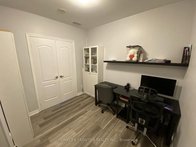 PH03 - 88 Promenade Cir, Condo with 2 bedrooms, 2 bathrooms and 1 parking in Thornhill ON | Image 19