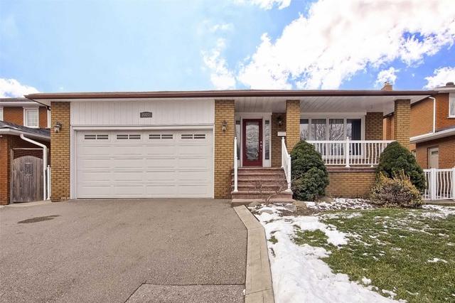 MAIN - 2327 Harcourt Cres, House detached with 3 bedrooms, 2 bathrooms and 2 parking in Mississauga ON | Image 1