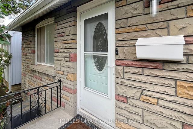 MAIN - 30 Struthers St, House detached with 3 bedrooms, 1 bathrooms and 1 parking in Etobicoke ON | Image 35