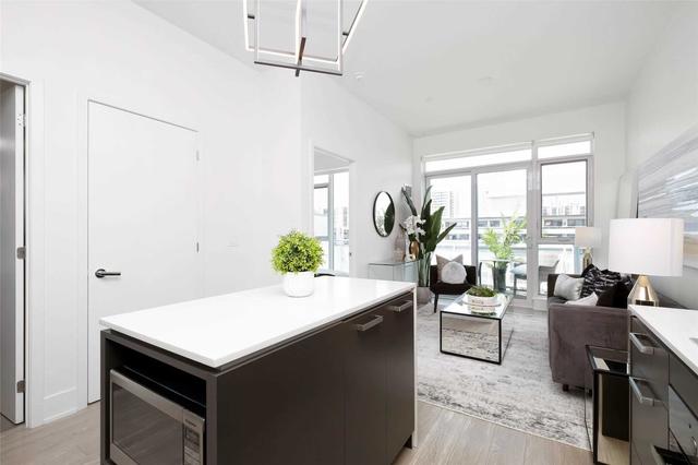 PH-1411 - 1830 Bloor St W, Condo with 1 bedrooms, 1 bathrooms and 1 parking in Toronto ON | Image 5