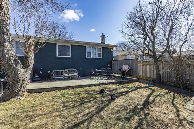 909 Greenwood Cres, House detached with 3 bedrooms, 2 bathrooms and 6 parking in Whitby ON | Image 29