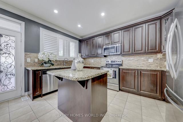 54 Creekland Ave, House detached with 4 bedrooms, 5 bathrooms and 5 parking in Whitchurch Stouffville ON | Image 38