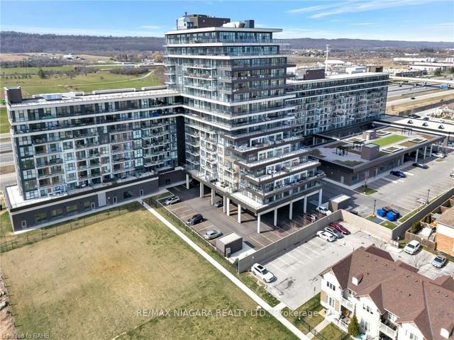 1005 - 550 N Service Rd, Condo with 2 bedrooms, 2 bathrooms and 2 parking in Grimsby ON | Image 1