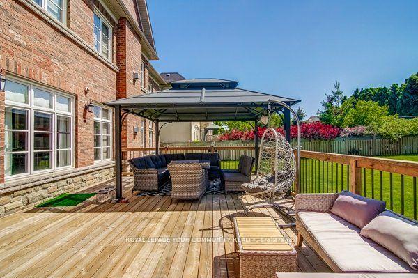 90 Callaway Crt, House detached with 5 bedrooms, 6 bathrooms and 14 parking in Thornhill ON | Image 30