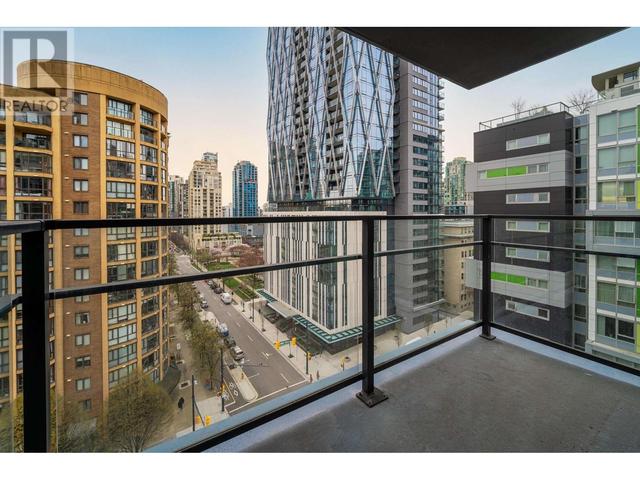 1203 - 1088 Richards St, Condo with 2 bedrooms, 2 bathrooms and 1 parking in Vancouver BC | Image 11