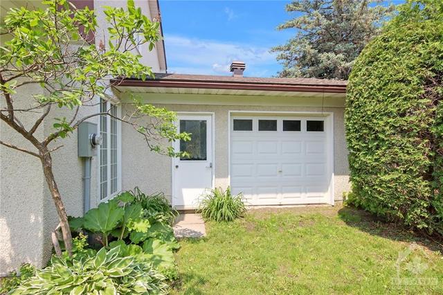 886 Plante Dr, House detached with 4 bedrooms, 3 bathrooms and 4 parking in Ottawa ON | Image 28