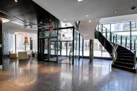 PH03 - 28 Ted Rogers Way, Condo with 2 bedrooms, 2 bathrooms and 1 parking in Toronto ON | Image 2