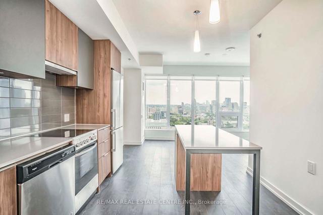 2406 - 203 College St, Condo with 2 bedrooms, 2 bathrooms and 0 parking in Toronto ON | Image 23