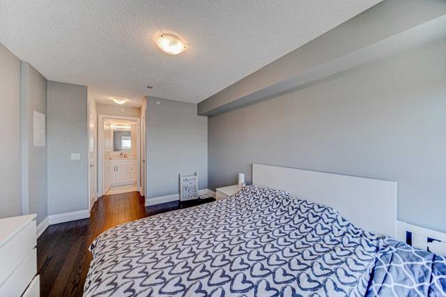 PH15 - 370 Highway 7, Condo with 3 bedrooms, 3 bathrooms and 1 parking in Richmond Hill ON | Image 9