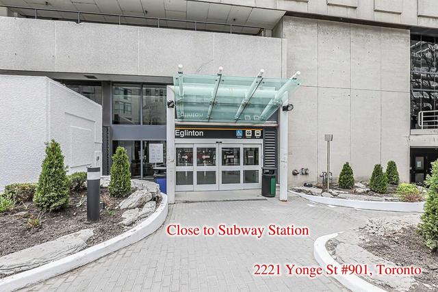 909 - 2221 Yonge St, Condo with 2 bedrooms, 2 bathrooms and 1 parking in Toronto ON | Image 19