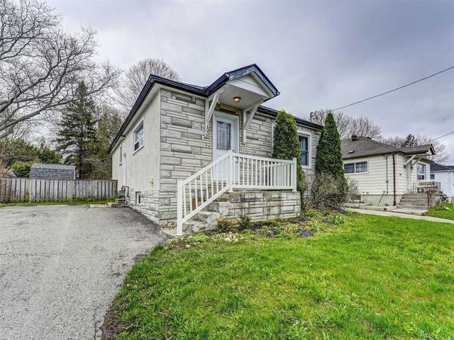 MAIN - 153 Codrington St, House detached with 3 bedrooms, 1 bathrooms and 2 parking in Barrie ON | Image 1