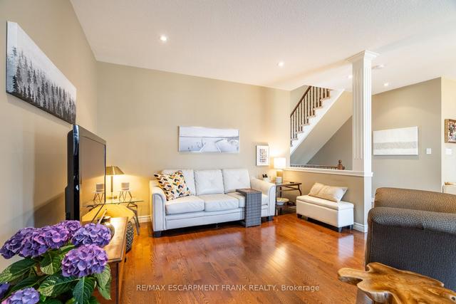 6 - 195 Wilson St W, House detached with 2 bedrooms, 3 bathrooms and 4 parking in Ancaster ON | Image 6