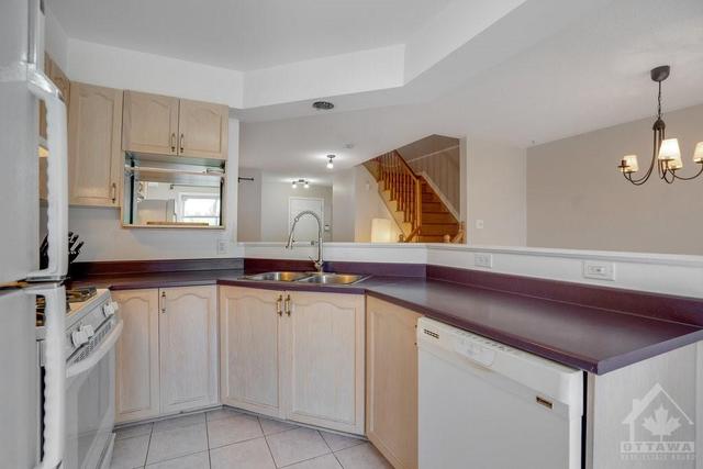 885 Nesting Way, Townhouse with 3 bedrooms, 2 bathrooms and 3 parking in Orléans ON | Image 10