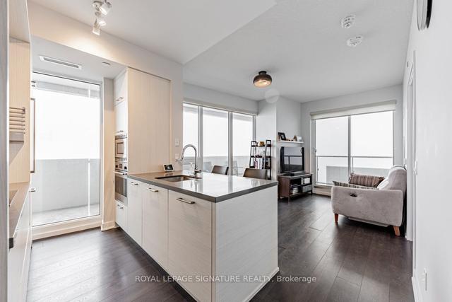 2309 - 2221 Yonge St, Condo with 2 bedrooms, 2 bathrooms and 1 parking in Toronto ON | Image 12