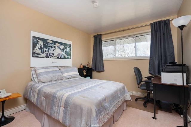 MAIN - 217 Adelaide Ave W, House detached with 3 bedrooms, 1 bathrooms and 5 parking in Oshawa ON | Image 2