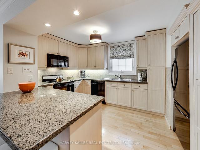 9 Highbourne Rd, House detached with 5 bedrooms, 7 bathrooms and 3 parking in Toronto ON | Image 6