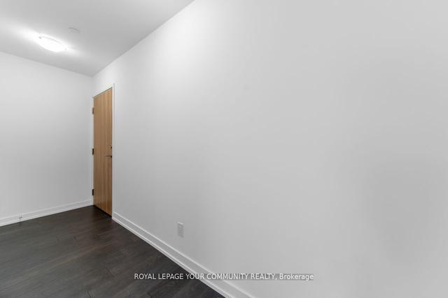 632 - 3100 Keele St, Condo with 2 bedrooms, 2 bathrooms and 1 parking in Toronto ON | Image 3