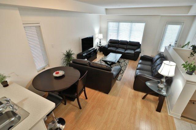 803 - 2420 Baronwood Dr, Townhouse with 2 bedrooms, 3 bathrooms and 1 parking in Oakville ON | Image 4