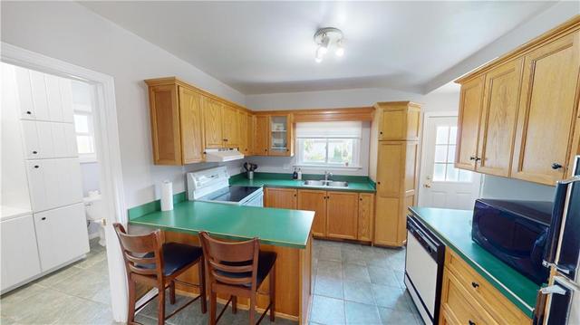 68 Hamilton St, House detached with 3 bedrooms, 2 bathrooms and 3 parking in St. Catharines ON | Image 15