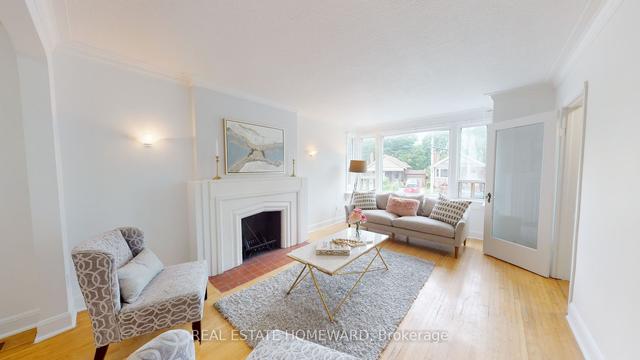 MAIN - 37 Davies Cres, House detached with 2 bedrooms, 1 bathrooms and 1 parking in East York ON | Image 17