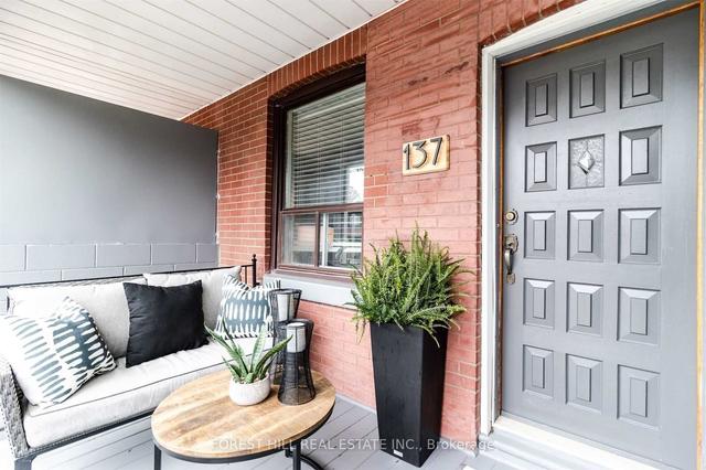 MAIN - 137 Earlscourt Ave, House attached with 1 bedrooms, 1 bathrooms and 1 parking in Toronto ON | Image 1