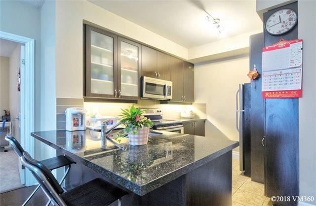 804 - 131 Upper Duke Cres, Condo with 2 bedrooms, 2 bathrooms and 1 parking in Markham ON | Image 3