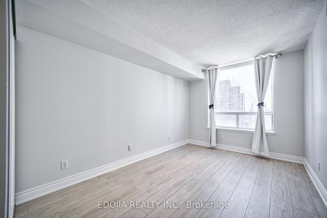 PH208 - 35 Empress Ave, Condo with 2 bedrooms, 2 bathrooms and 1 parking in North York ON | Image 11