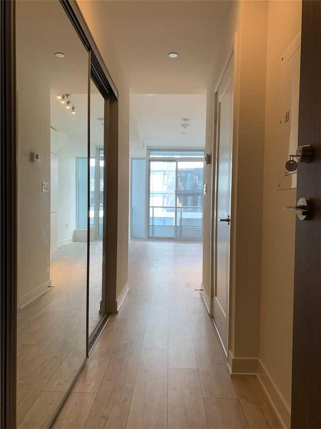 909E - 576 Front St W, Condo with 0 bedrooms, 1 bathrooms and 0 parking in Toronto ON | Image 7