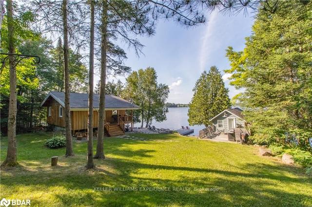 337 Deer Run Rd, House detached with 2 bedrooms, 1 bathrooms and 21 parking in Magnetawan ON | Image 1