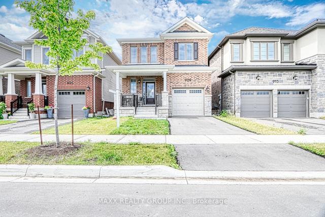 909 Hickory Cres, House detached with 3 bedrooms, 3 bathrooms and 2 parking in Milton ON | Image 1