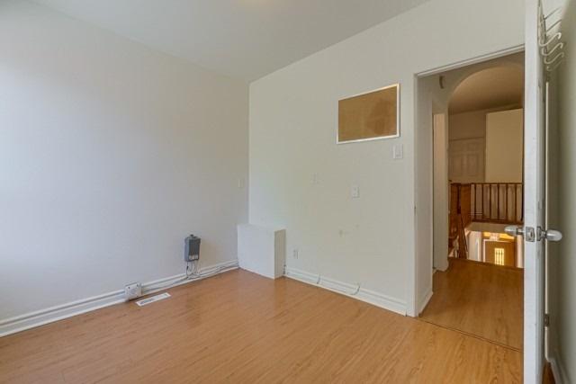 MAIN - 26 Gordon St, House attached with 3 bedrooms, 2 bathrooms and 0 parking in Toronto ON | Image 19