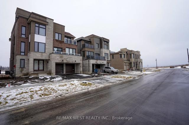 MAIN - 11 Yacht Dr, House detached with 2 bedrooms, 2 bathrooms and 1 parking in Bowmanville ON | Image 16