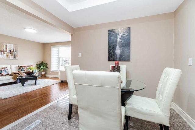 MAIN - 3651 Crabtree Cres, House detached with 4 bedrooms, 2 bathrooms and 2 parking in Mississauga ON | Image 2