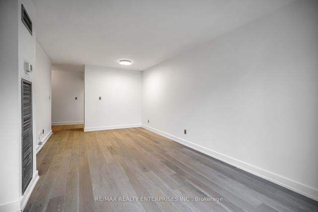 503 - 222 The Espl, Condo with 2 bedrooms, 2 bathrooms and 1 parking in Toronto ON | Image 3