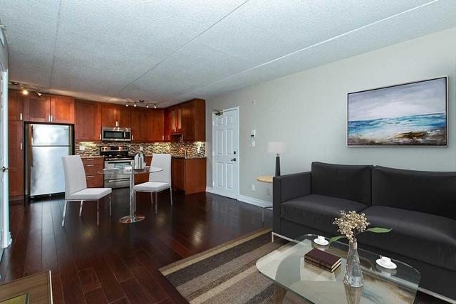 1800 Walker's Line, Condo with 1 bedrooms, 1 bathrooms and 1 parking in Burlington ON | Image 1