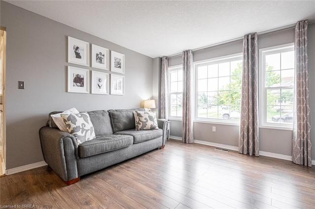9 Hodge Lane, House detached with 4 bedrooms, 2 bathrooms and 3 parking in Brantford ON | Image 9