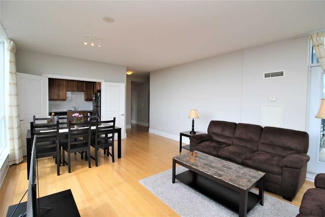 PH-205 - 18 Harding Blvd, Condo with 2 bedrooms, 2 bathrooms and 1 parking in Richmond Hill ON | Image 17