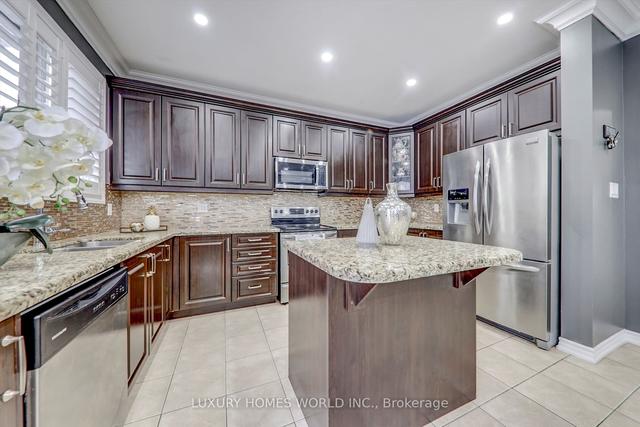 54 Creekland Ave, House detached with 4 bedrooms, 5 bathrooms and 5 parking in Whitchurch Stouffville ON | Image 39