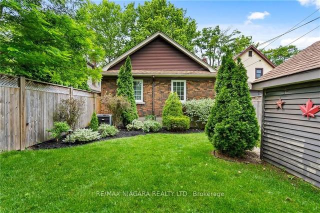 MAIN - 3 Linden St, House detached with 3 bedrooms, 1 bathrooms and 1 parking in Saint Catharines ON | Image 19