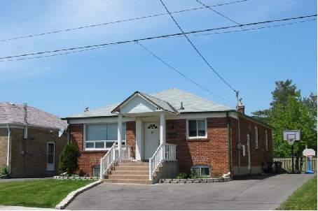 MAIN - 18 Madawaska Ave, House detached with 3 bedrooms, 1 bathrooms and 1 parking in North York ON | Image 1