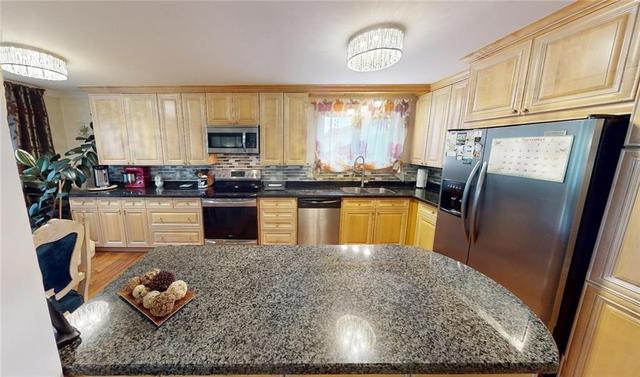 7099 Rosseau Pl, House detached with 4 bedrooms, 2 bathrooms and 6 parking in Niagara Falls ON | Image 7