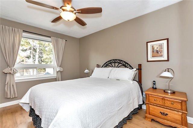 9 Helsby Cres, House detached with 3 bedrooms, 2 bathrooms and 6 parking in Etobicoke ON | Image 9