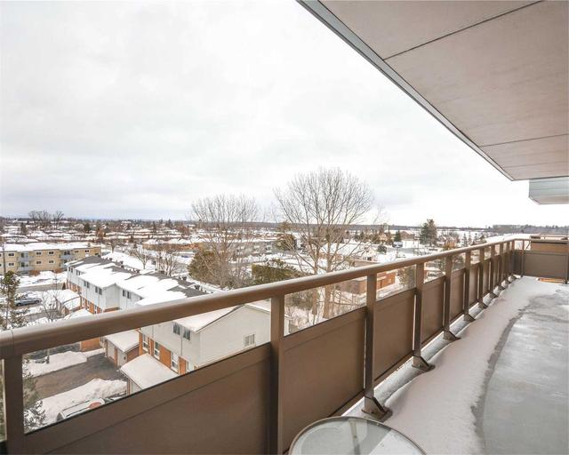PH1 - 414 Blake St, Condo with 2 bedrooms, 1 bathrooms and 1 parking in Barrie ON | Image 6