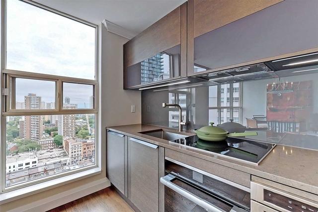 PH2 - 1055 Bay St, Condo with 2 bedrooms, 2 bathrooms and 1 parking in Toronto ON | Image 13