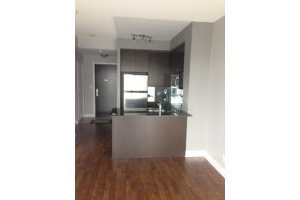 909 - 50 Absolute Ave, Condo with 1 bedrooms, 1 bathrooms and null parking in Mississauga ON | Image 3